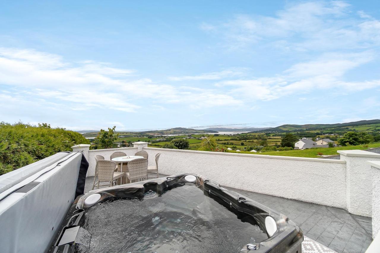 Seaview Lodge Apartment 'Sleeping 4 Guests' Rockstown Exterior photo