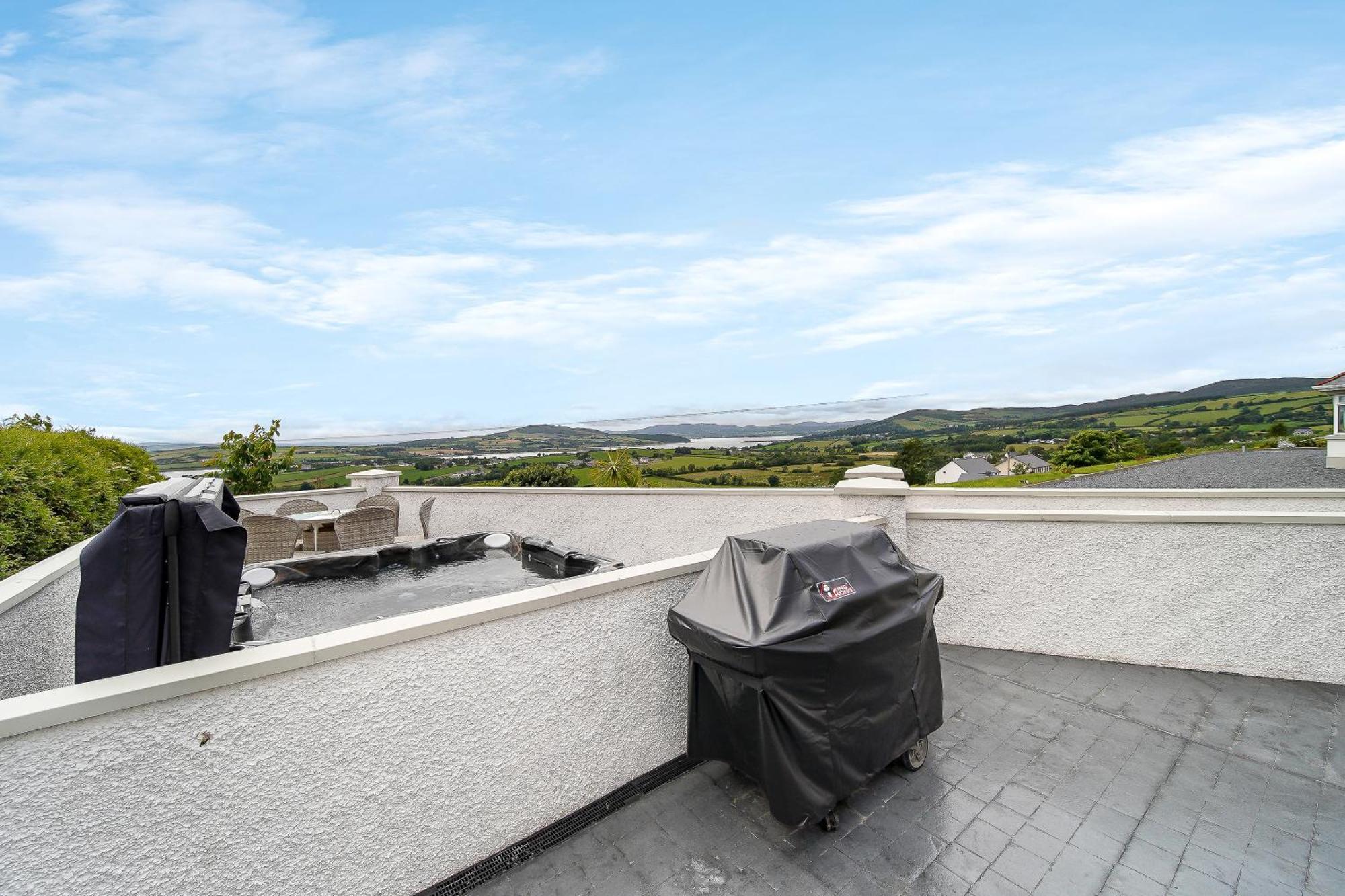 Seaview Lodge Apartment 'Sleeping 4 Guests' Rockstown Exterior photo